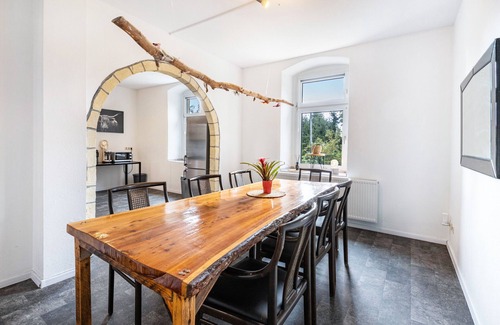 Osmarsleben Apartamento | Apartment 'Wipperblick' with Private Garden and Wi-Fi