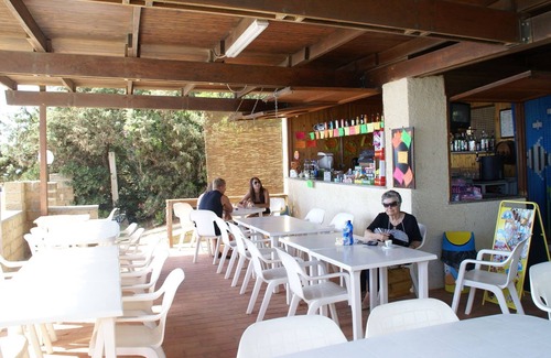 Piombino Apartamento | Acogedor apartamento con un bonito balcón o terraza en la costa
