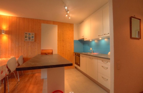 Anzere Apartamento | Apartamento rústico y muy tranquilo.