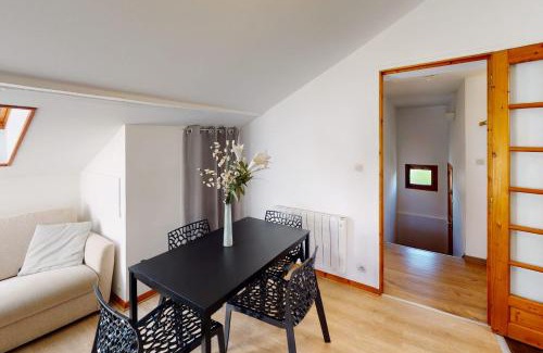 Annecy-le-Vieux Apartamento | Apartment with 2 bedrooms for 4 people in Annecy-le-Vieux