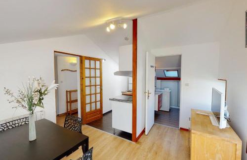 Annecy-le-Vieux Apartamento | Apartment with 2 bedrooms for 4 people in Annecy-le-Vieux