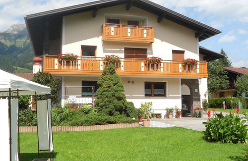 Hoefen Apartamento | Apartamento con 4 edelweiss premiados para 2-4 personas en Höfe cerca de Reutte