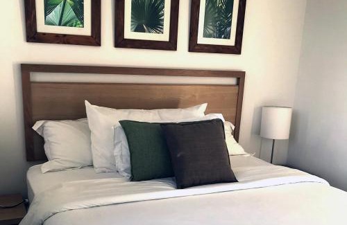 Roches Noires Apartamento | Apartment with a Sea View