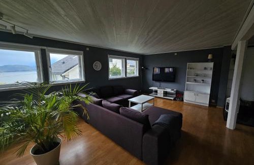 Jorpeland Apartamento | Apartment with a view close to The Pulpit Rock