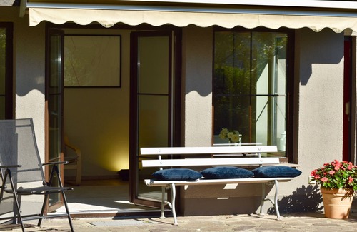 Erkner Apartamento | Apartment with a view of the garden. 5 minutes to the lake and the S-Bahn