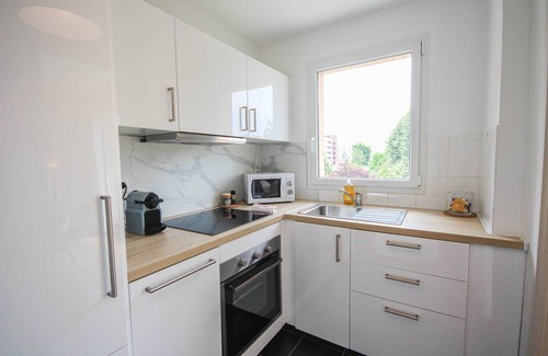 La Madeleine Apartamento | Apartment with balcony, parking and elevator