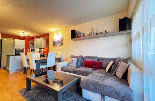 Megeve Apartamento | Apartment with balconies on the snow front
