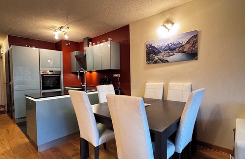Megeve Apartamento | Apartment with balconies on the snow front
