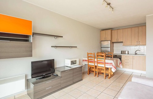 Hendaye Apartamento | Apartamento con balcón y estacionamiento en Hendaya