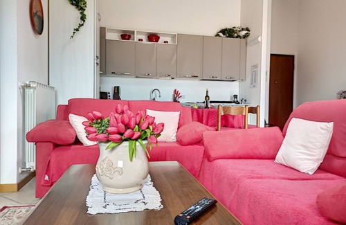 Lovere Apartamento | Apartment with balcony overlooking the lake