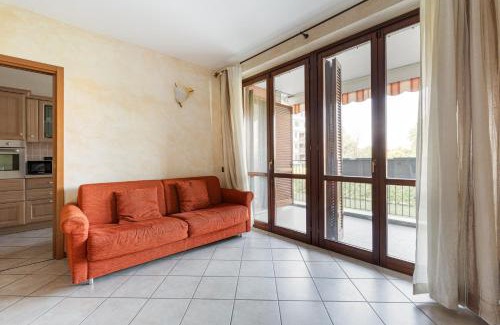 Bruzzano Apartamento | Apartment with Balcony nearby M3 Subway Yellow Line