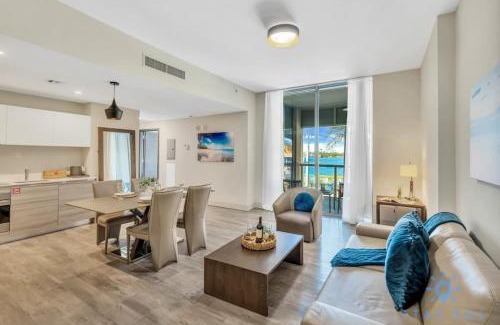 Hollywood Lakes Apartamento | Apartment with Bay View Balcony - Pool - Up To 6 - Gym