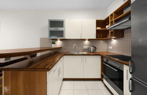 Kaunas Apartamento | Apartment with cozy balcony by URBAN RENT