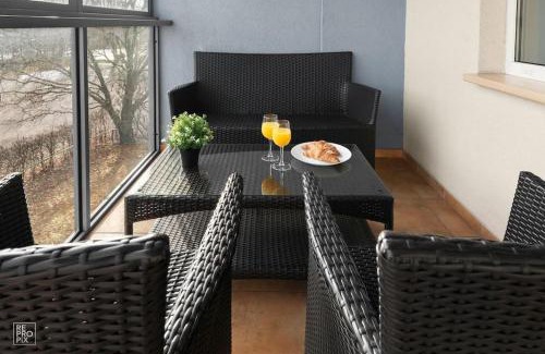 Kaunas Apartamento | Apartment with cozy balcony by URBAN RENT
