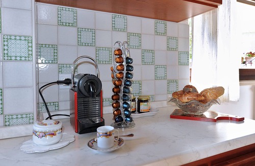 L'Aquila Apartamento | Apartment with double room, equipped kitchen, Wi-Fi and total security