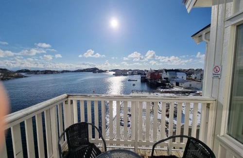 Henningsvaer Apartamento | Apartment with fantastic seaview in Henningsvær.