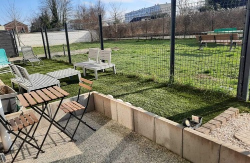 Epinay-sur-Seine Apartamento | Apartment with garden 5 minutes from the LAC and CASINO D'ENGHAIN-LES-BAINS