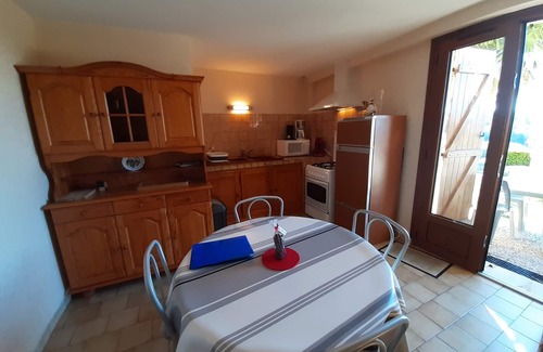 Sarlat-la-Caneda Apartamento | Apartamento con piscina de entrada privada en SARLAT clasificado 1 estrella