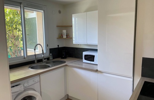 Castelnau-le-Lez Apartamento | Apartment with garden and jacuzzi!
