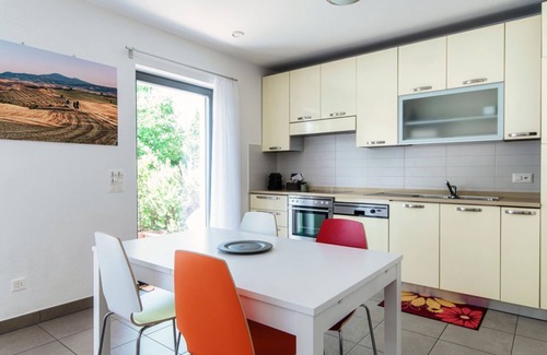 Losone Apartamento | Apartment with garden 5 mins from Ascona (Casa Mummi)