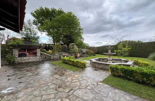 Ciboure Apartamento | Apartamento con jardín y piscina privada en Ciboure