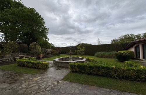 Ciboure Apartamento | Apartamento con jardín y piscina privada en Ciboure