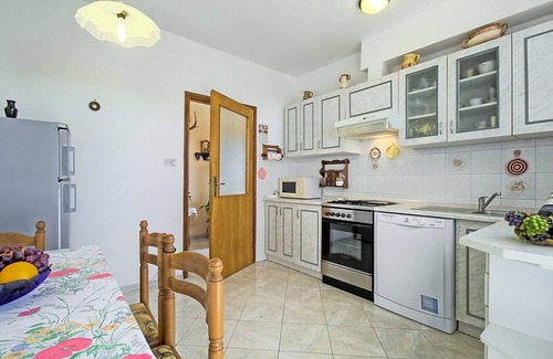 Valica Apartamento | EVA house with apartment
