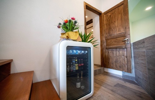 Savona Apartamento | Apartment with heated pool inside, 10 min from the sea, Pet Friendly