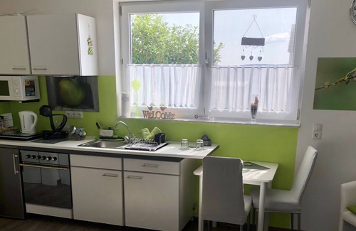 Kaiserslautern Apartamento | Apartment with its own terrace and free parking space