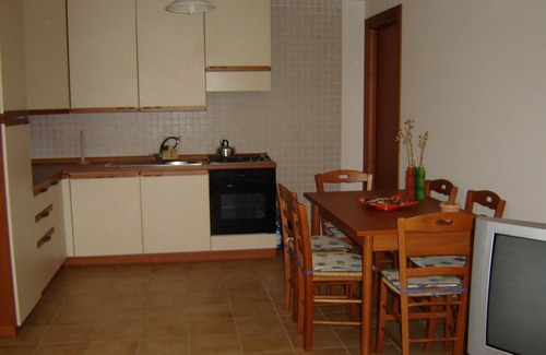 Ginosa Marina Apartamento | APARTAMENTO CON PISCINA COMPARTIDA. Duerme hasta 8 personas.