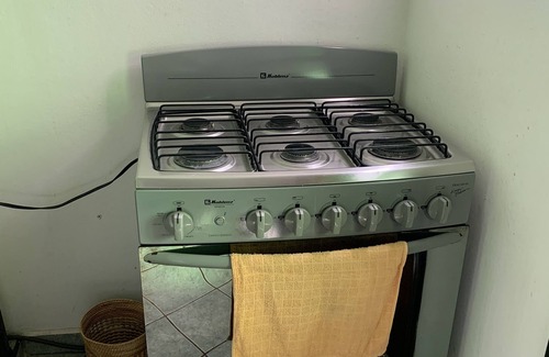 Barrio del Chorrillo Apartamento | Departamento con cocineta, jardín y vista panorámica