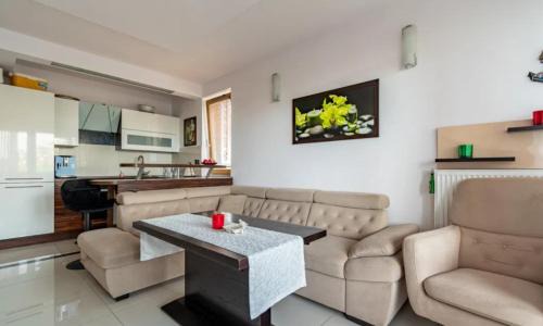 Czyzyny Apartamento | Apartment with living room, kitchen, bedroom, bathroom in amazing neighborhood