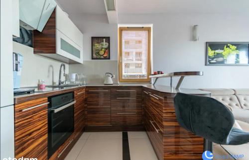 Czyzyny Apartamento | Apartment with living room, kitchen, bedroom, bathroom in amazing neighborhood