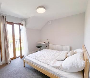 Sligo Casa | Apartment with mountain view
