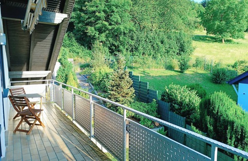 Lautenbach Apartamento | Apartment with panoramic balcony with reading material, games and fitness room