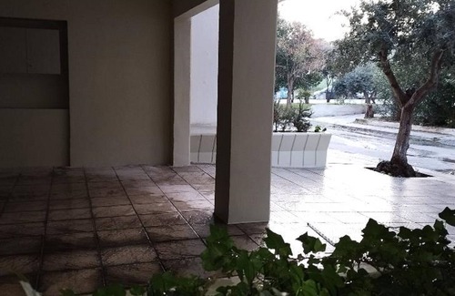 Stavroupoli Apartamento | Apartment with parking space and yard at the areaof Thessaloniki