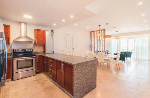 Cap Cana Marina Apartamento | Apartment with pool and ocean view in Punta Palmera