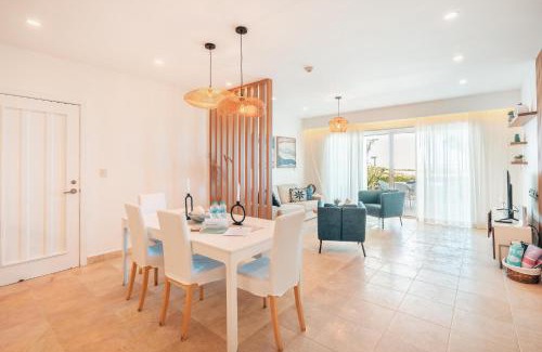 Cap Cana Marina Apartamento | Apartment with pool and ocean view in Punta Palmera