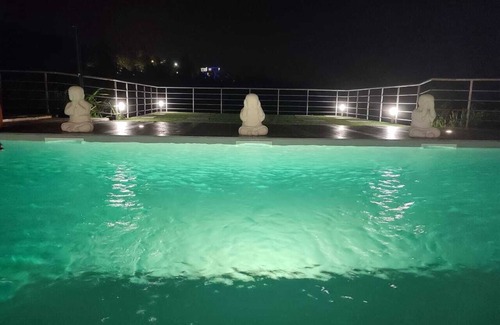 Case-Pilote Apartamento | Apartment with pool and sea view