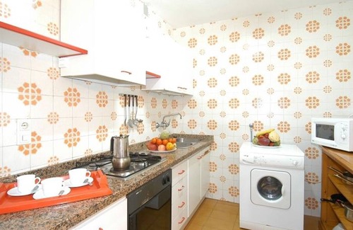 Velilla-Taramay Apartamento | Apartamento con piscina, vista al mar y WiFi, a 10m de la playa de Punta Velilla