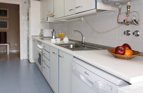 Marbella Apartamento | Apartment with private garden and common pools