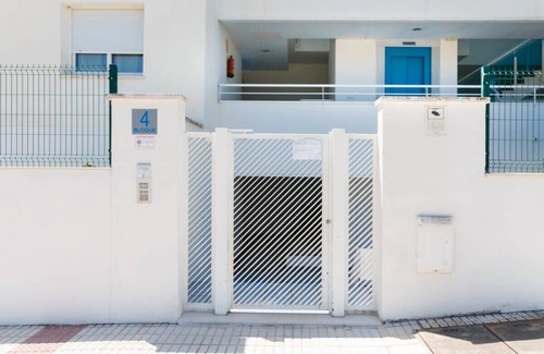 Marbella Apartamento | Apartment with private garden and common pools