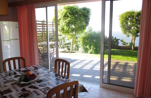 Arco da Calheta Apartamento | Vista al mar, en el campo, amplias terrazas, piscina, sauna, Internet, TV, barbacoa