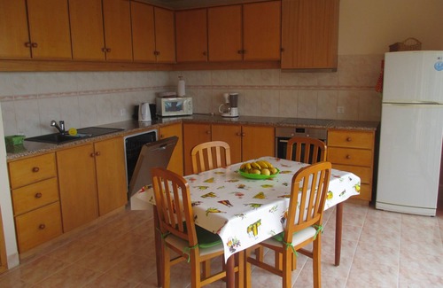 Arco da Calheta Apartamento | Vista al mar, en el campo, amplias terrazas, piscina, sauna, Internet, TV, barbacoa