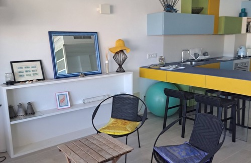 La Savina Apartamento | Apartamento con vistas mar El Aguamarina, situado en el puerto de la Savina.