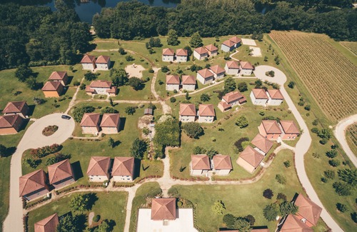 Prayssac Apartamento | Apartamento con piscina de temporada y WIFI en el lote
