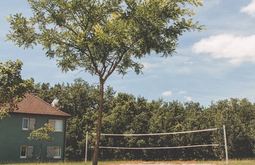 Prayssac Apartamento | Apartamento con piscina de temporada y WIFI en el lote