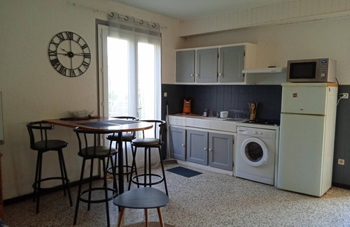Gignac Apartamento | Apartment with terrace and garden.