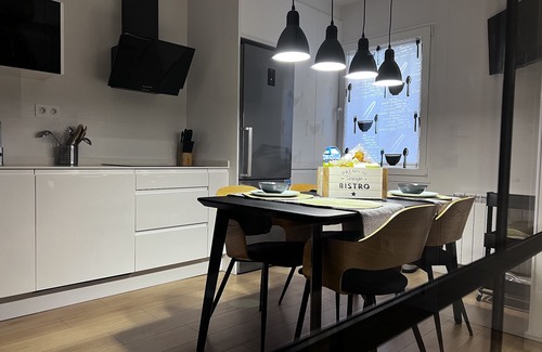 Centro de la ciudad de Gijón Casa | Piso con terraza y parking cerca de la playa
