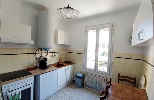 L'Arenas Apartamento | Apartment with terrace near the sea